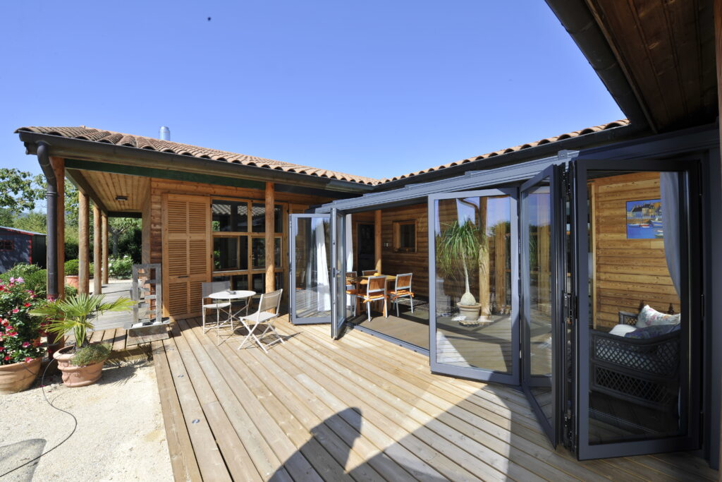 Reynaers CF68 bi-folding doors